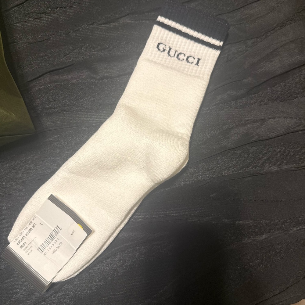 Gucci Ivory and Navy Socks